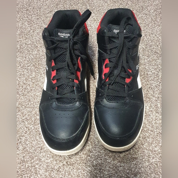 Reebok Other - Title: Reebok Royal BB4500 Hi 2 Basketball Sneakers Size 10W